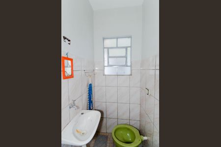 Casa à venda com 276m², 1 quarto e 2 vagas Casa à venda com 276m², 1 quarto e 2 vagasBanheiro de Serviço