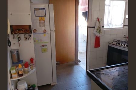 Apartamento à venda com 200m², 5 quartos e 2 vagasCozinha 