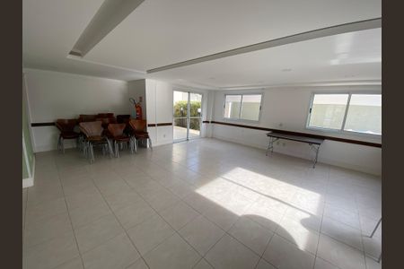 Casa à venda com 170m², 3 quartos e 3 vagas Casa à venda com 170m², 3 quartos e 3 vagasÁrea comum - Salão de festas