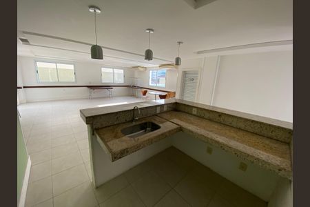 Casa à venda com 170m², 3 quartos e 3 vagas Casa à venda com 170m², 3 quartos e 3 vagasÁrea comum - Salão de festas