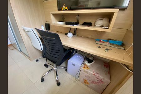 Casa à venda com 170m², 3 quartos e 3 vagas Casa à venda com 170m², 3 quartos e 3 vagasQuarto 2