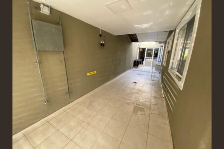 Casa à venda com 170m², 3 quartos e 3 vagas Casa à venda com 170m², 3 quartos e 3 vagasGaragem