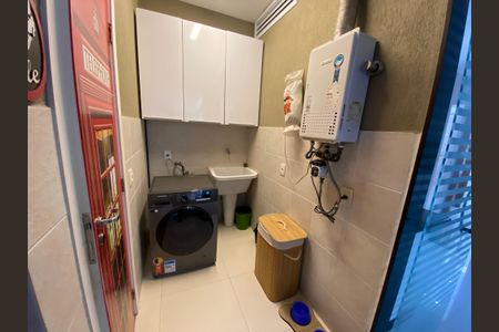 Casa à venda com 170m², 3 quartos e 3 vagas Casa à venda com 170m², 3 quartos e 3 vagasÁrea de Serviço