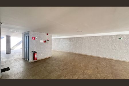 Apartamento à venda com 63m², 2 quartos e 1 vaga Apartamento à venda com 63m², 2 quartos e 1 vagaÁrea Comum - Garagem