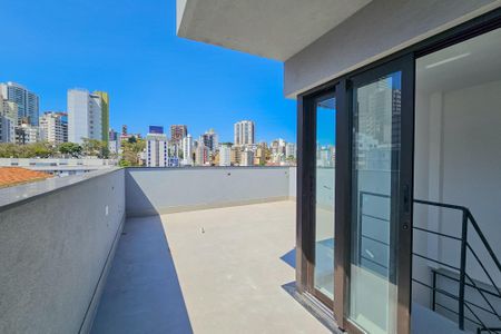 Apartamento à venda com 115m², 2 quartos e 2 vagasCobertura