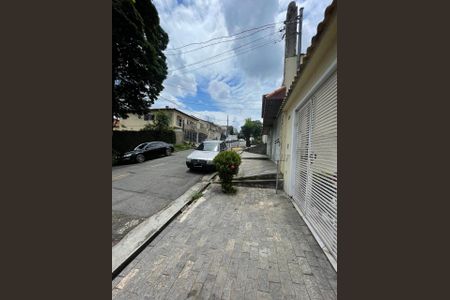 Casa à venda com 100m², 3 quartos e 2 vagas Casa à venda com 100m², 3 quartos e 2 vagasFachada