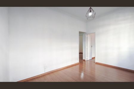 Apartamento à venda com 72m², 2 quartos e 1 vaga Apartamento à venda com 72m², 2 quartos e 1 vagaSala