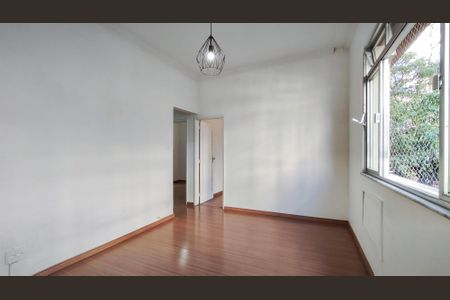 Apartamento à venda com 72m², 2 quartos e 1 vaga Apartamento à venda com 72m², 2 quartos e 1 vagaSala