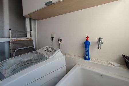 Apartamento à venda com 81m², 2 quartos e 2 vagas Apartamento à venda com 81m², 2 quartos e 2 vagasÁrea de Serviço