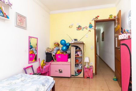 Casa à venda com 180m², 3 quartos e 3 vagas Casa à venda com 180m², 3 quartos e 3 vagasQuarto 2