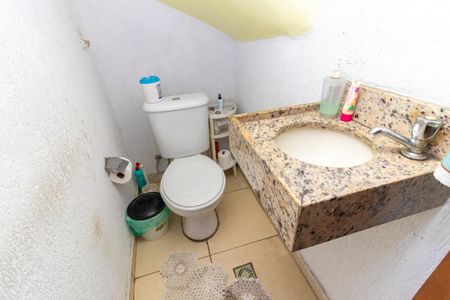 Casa à venda com 180m², 3 quartos e 3 vagas Casa à venda com 180m², 3 quartos e 3 vagasLavabo