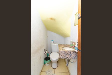 Casa à venda com 180m², 3 quartos e 3 vagas Casa à venda com 180m², 3 quartos e 3 vagasLavabo