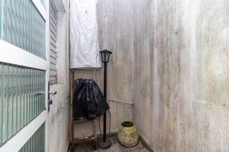 Casa à venda com 180m², 3 quartos e 3 vagas Casa à venda com 180m², 3 quartos e 3 vagasJardim de Inverno