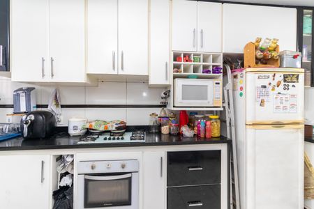 Casa à venda com 180m², 3 quartos e 3 vagas Casa à venda com 180m², 3 quartos e 3 vagasCozinha