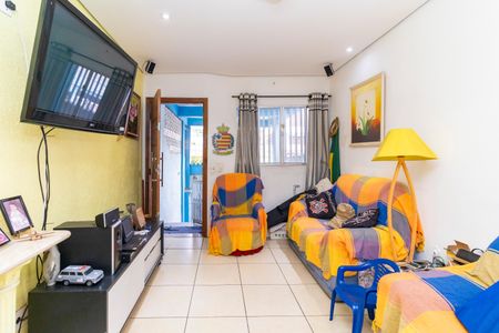 Casa à venda com 180m², 3 quartos e 3 vagas Casa à venda com 180m², 3 quartos e 3 vagasSala