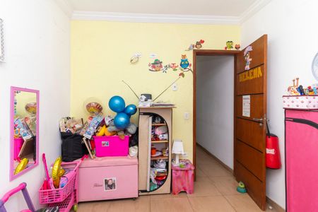 Casa à venda com 180m², 3 quartos e 3 vagas Casa à venda com 180m², 3 quartos e 3 vagasQuarto 2