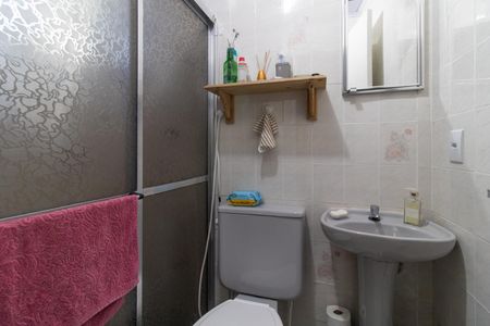 Apartamento à venda com 70m², 2 quartos e 1 vaga Apartamento à venda com 70m², 2 quartos e 1 vagaBanheiro Suíte