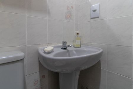 Apartamento à venda com 70m², 2 quartos e 1 vaga Apartamento à venda com 70m², 2 quartos e 1 vagaBanheiro Suíte