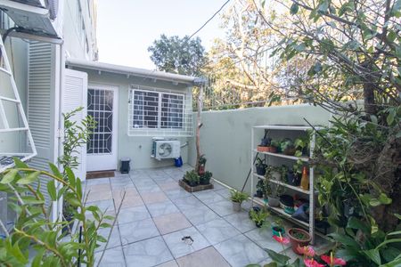 Apartamento à venda com 70m², 2 quartos e 1 vaga Apartamento à venda com 70m², 2 quartos e 1 vagaQuintal