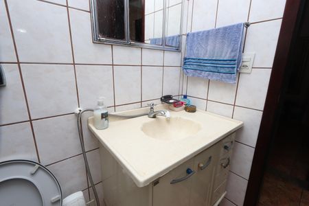 Casa à venda com 160m², 3 quartos e 3 vagasBanheiro Social