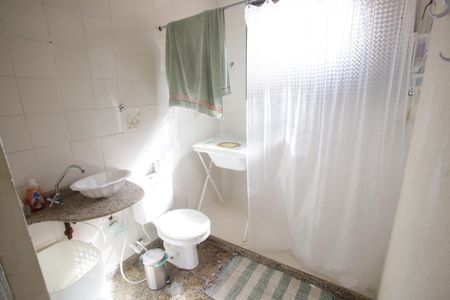 Casa à venda com 90m², 3 quartos e 2 vagas Casa à venda com 90m², 3 quartos e 2 vagasBanheiro da Suíte