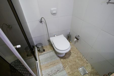 Casa à venda com 90m², 3 quartos e 2 vagas Casa à venda com 90m², 3 quartos e 2 vagasBanheiro Social