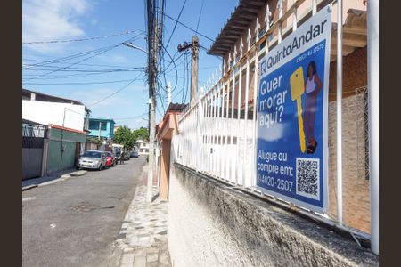 Casa à venda com 90m², 3 quartos e 2 vagas Casa à venda com 90m², 3 quartos e 2 vagasPlaquinha