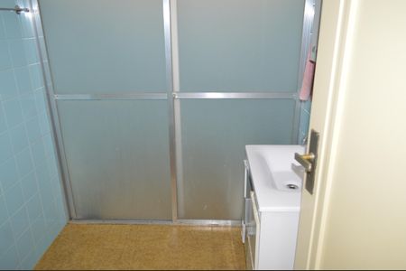 Casa de condomínio à venda com 110m², 3 quartos e 2 vagasBanheiro