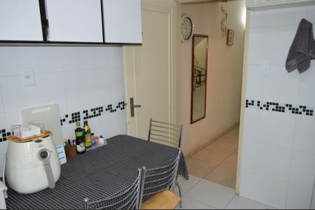 Casa de condomínio à venda com 110m², 3 quartos e 2 vagasCozinha