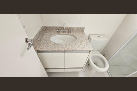 Studio para alugar com 30m², 1 quarto e sem vaga Studio para alugar com 30m², 1 quarto e sem vagaBanheiro