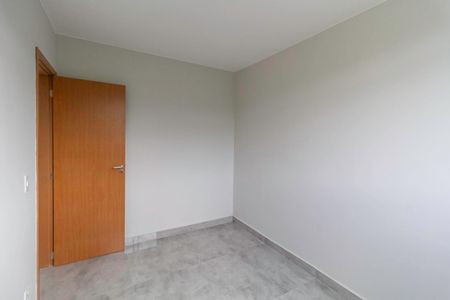 Quarto 1 de apartamento para alugar com 2 quartos, 60m² em Cabral, Contagem