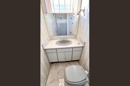 Apartamento à venda com 180m², 4 quartos e 1 vaga Apartamento à venda com 180m², 4 quartos e 1 vagaBanheiro/Suite