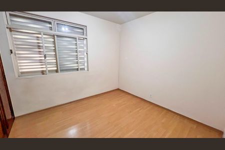 Apartamento à venda com 180m², 4 quartos e 1 vaga Apartamento à venda com 180m², 4 quartos e 1 vagaQuarto 2
