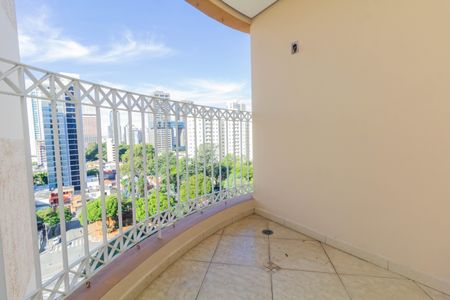 Apartamento à venda com 70m², 3 quartos e 1 vaga Apartamento à venda com 70m², 3 quartos e 1 vagaVaranda