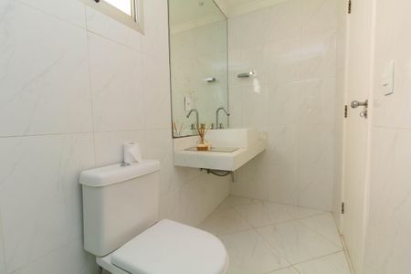 Apartamento à venda com 70m², 3 quartos e 1 vaga Apartamento à venda com 70m², 3 quartos e 1 vagaBanheiro da Suíte