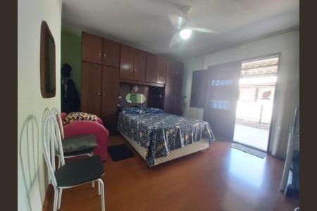 Casa à venda com 110m², 2 quartos e 1 vaga Casa à venda com 110m², 2 quartos e 1 vagaFoto 03