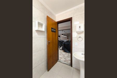 Casa à venda com 520m², 3 quartos e 6 vagasBanheiro de Serviço 2