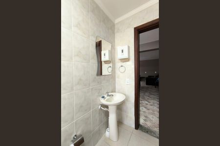 Casa à venda com 520m², 3 quartos e 6 vagasBanheiro de Serviço