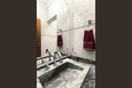 Casa à venda com 520m², 3 quartos e 6 vagasLavabo da Sala