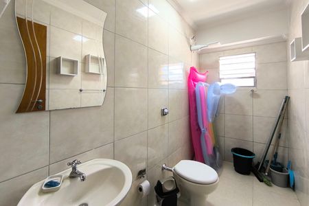 Casa à venda com 520m², 3 quartos e 6 vagasBanheiro de Serviço 2