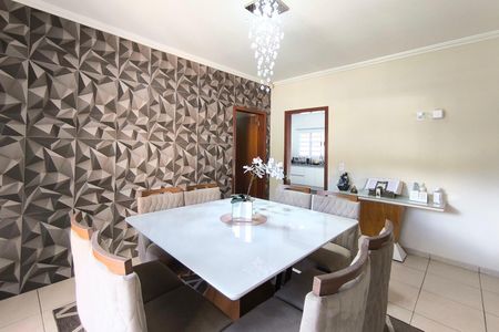 Casa à venda com 520m², 3 quartos e 6 vagasCopa