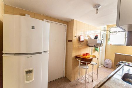 Apartamento à venda com 65m², 2 quartos e 1 vagaCozinha