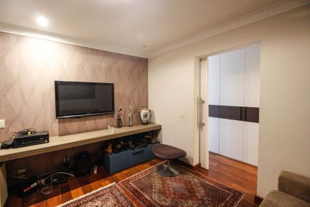 Apartamento à venda com 400m², 4 quartos e 5 vagas Apartamento à venda com 400m², 4 quartos e 5 vagasQuarto 1