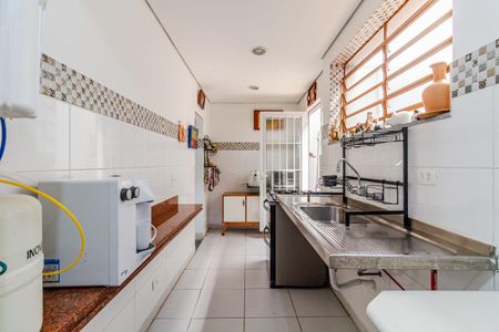 Casa à venda com 220m², 3 quartos e 2 vagasCozinha