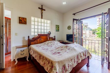 Casa à venda com 220m², 3 quartos e 2 vagasQuarto 1