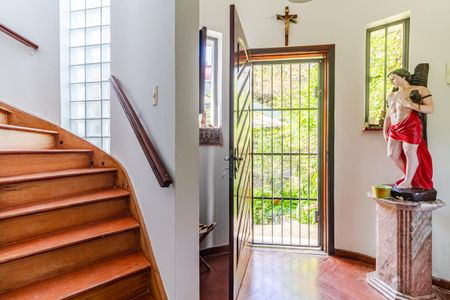 Casa à venda com 220m², 3 quartos e 2 vagasSala