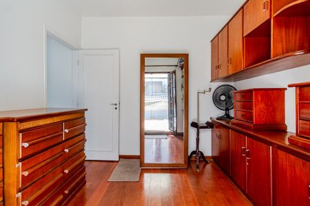 Casa à venda com 220m², 3 quartos e 2 vagasQuarto 2