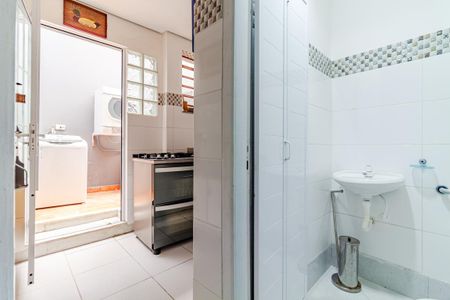 Casa à venda com 220m², 3 quartos e 2 vagasLavabo