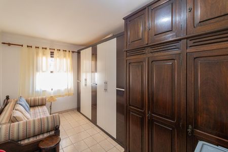 Casa à venda com 147m², 3 quartos e 2 vagas Casa à venda com 147m², 3 quartos e 2 vagasQuarto 2