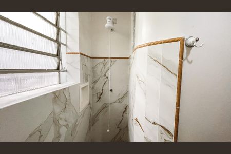 Casa à venda com 92m², 2 quartos e 1 vaga Casa à venda com 92m², 2 quartos e 1 vagaBanheiro